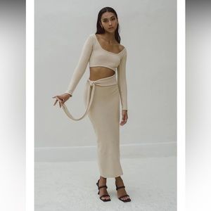 NWT - Pampelone Long Sleeve Kimee Dress Size Small